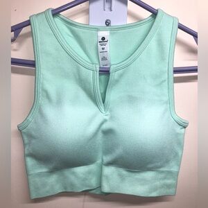 Mint green seamless crop tank with removable padding size M